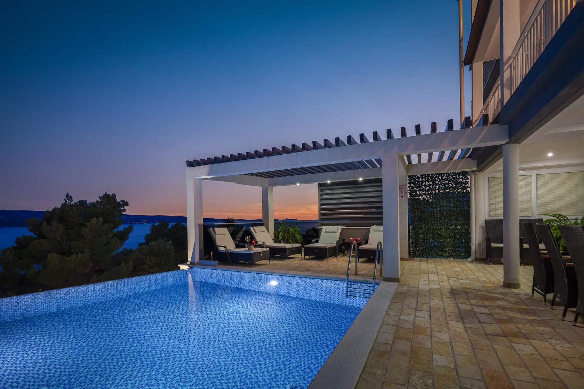 Luxury Seafront Villa With Heated Pool, Jacuzzi, Sea View, 150 M From Beach Stanici Exterior foto
